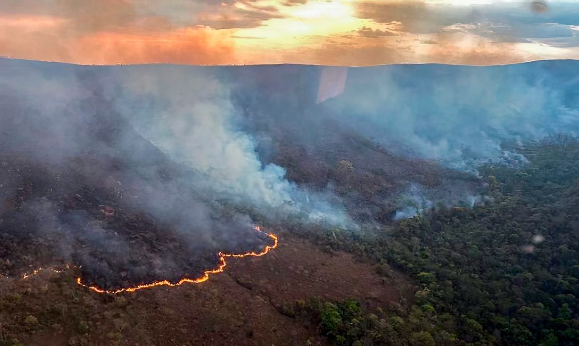 Brasil concentra 76% dos incêndios na América do Sul