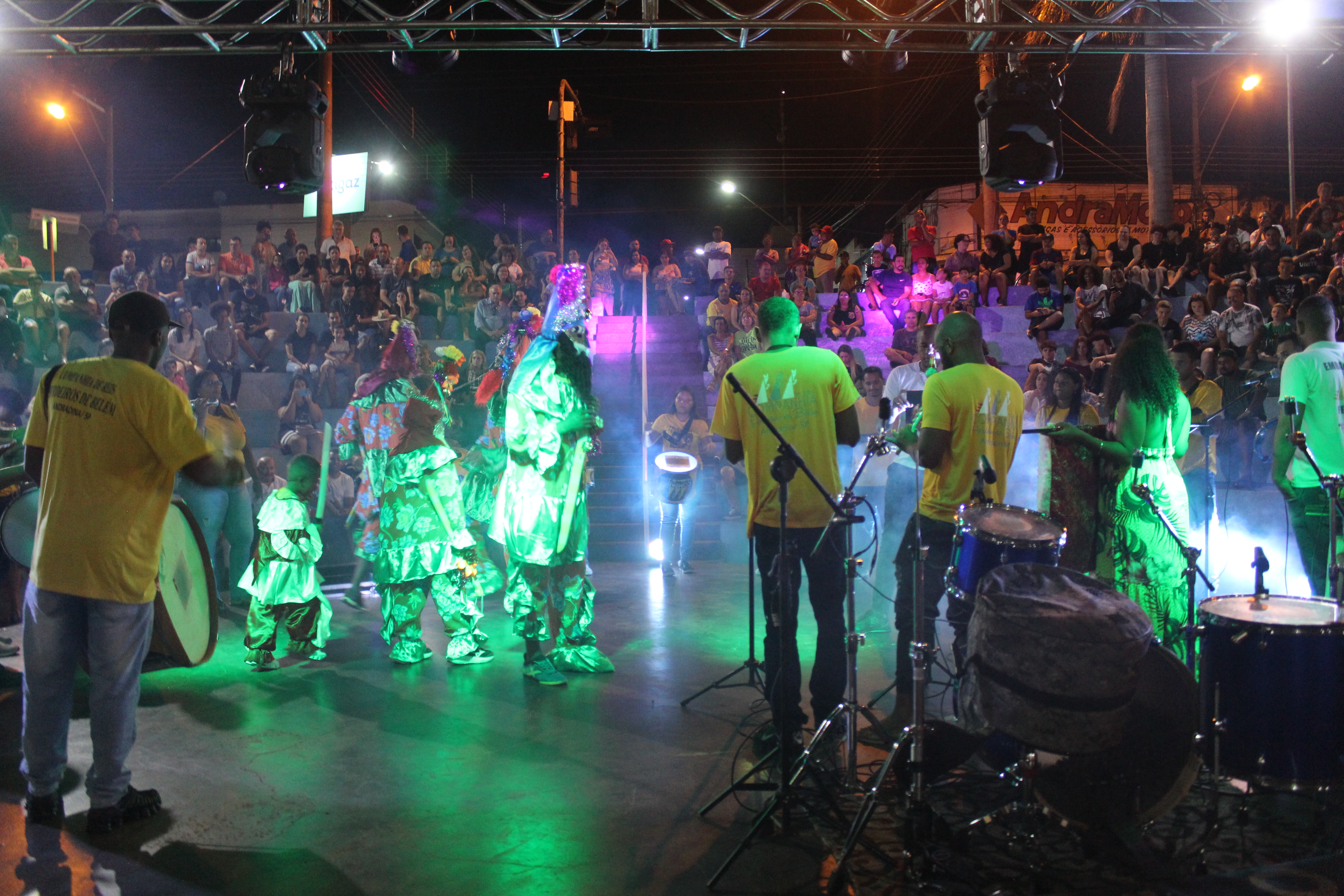 Feira que aconteceu na sexta, no Centro Cultural, foi sucesso de público