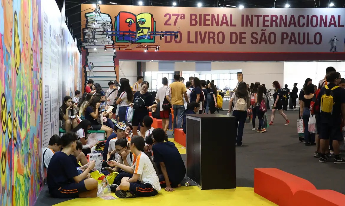 Mais de 600 mil pessoas devem visitar Bienal do Livro de São Paulo