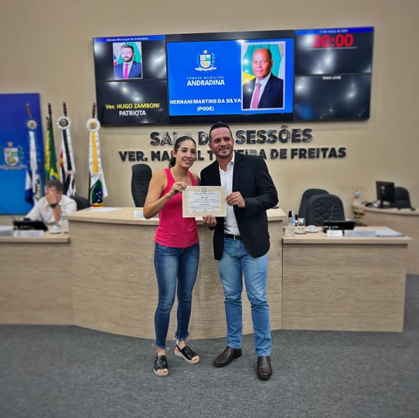 “Tenho orgulho de correr e levar o nome da minha cidade, Andradina”, disse atleta após homenagem