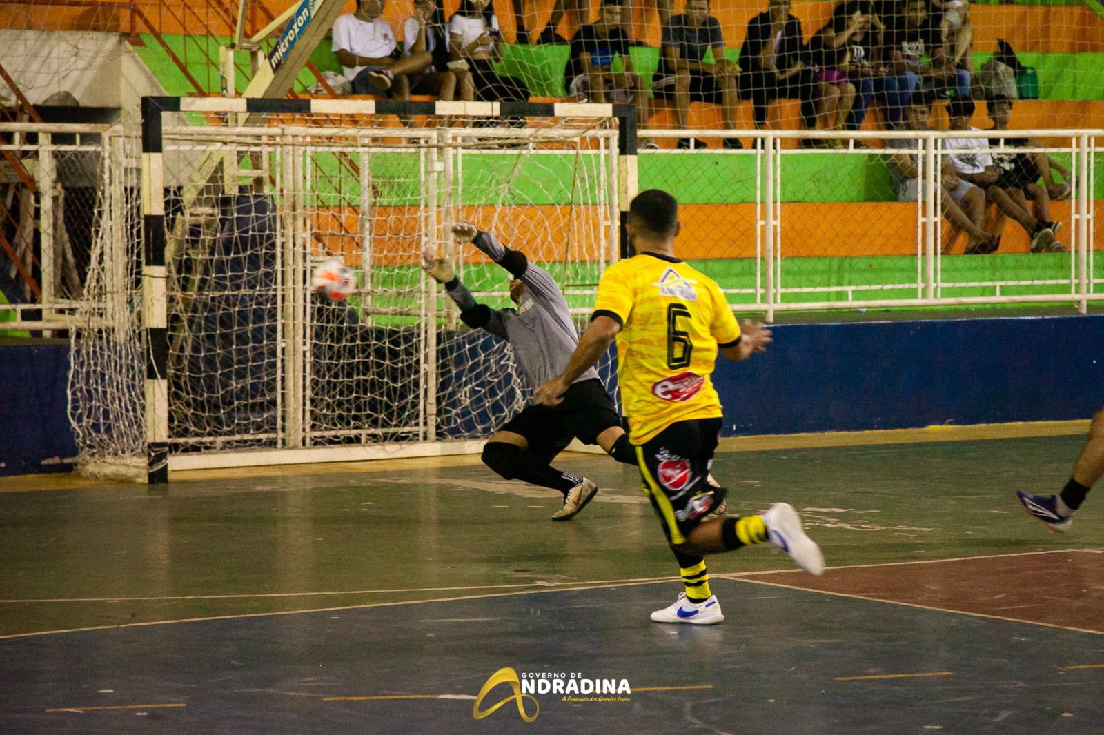 Primeira e Segunda rodada do Futsal de Ferias  com goleada, partidas emocionantes e belos gols