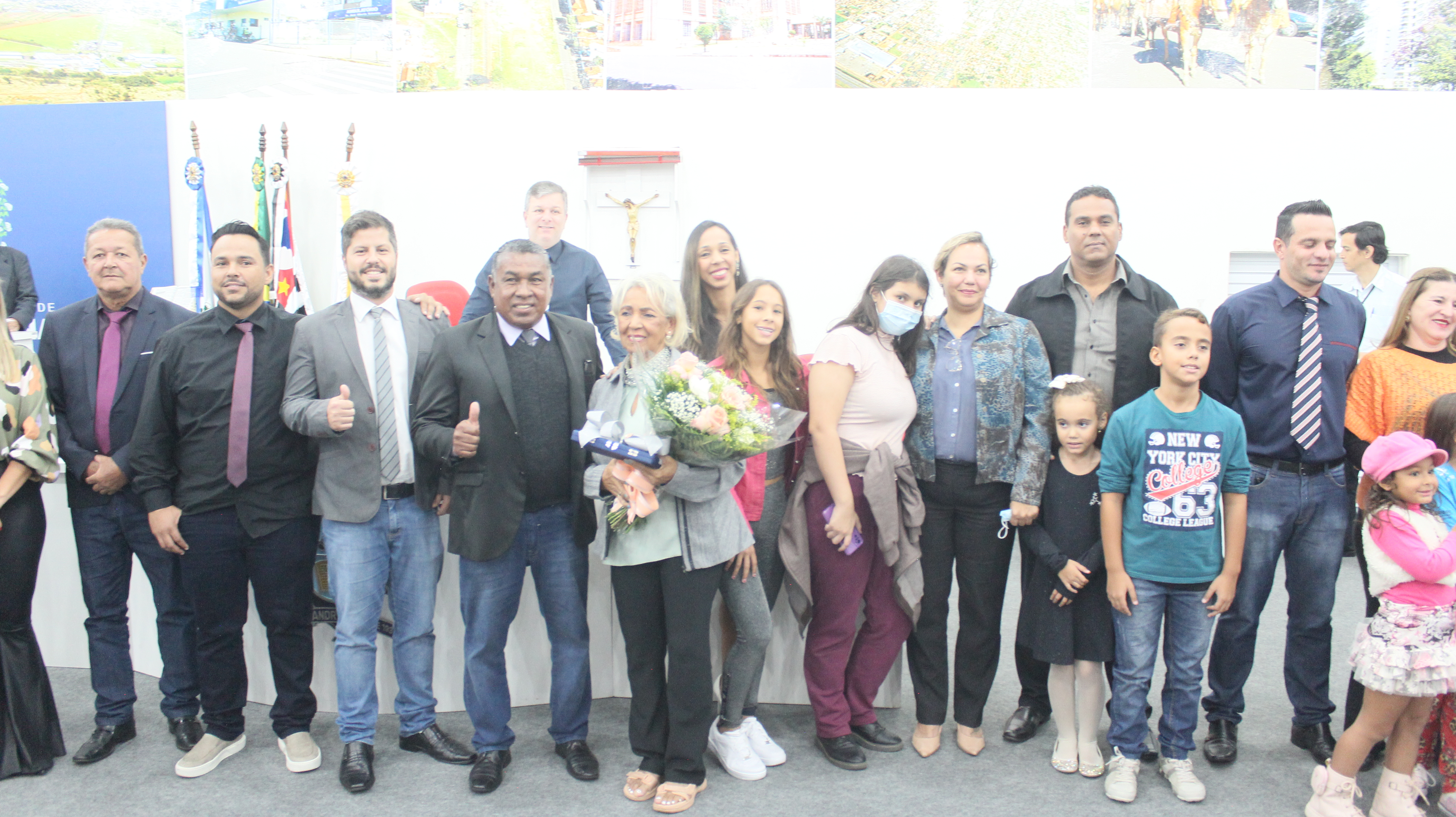 Investigadora e professora aposentada recebe Diploma de Mulher Cidadã