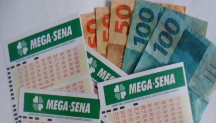 Mega-Sena: R$ 50 milhões é o valor do prêmio estimado no sorteio desta quarta (19)