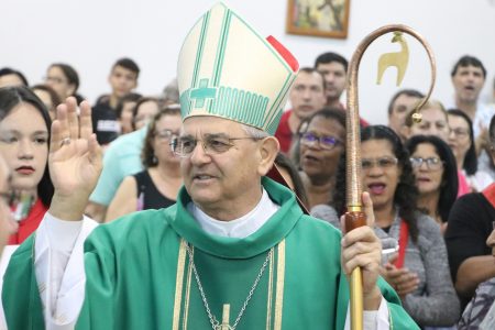 Bispo Dom Sergio Krzywy completa 40 anos de Ordenação Presbiteral