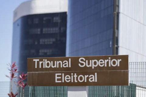 Terminou no sábado (4) prazo para que partidos registrem seus estatutos