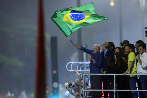 Lula é eleito para seu quarto mandato como Presidente