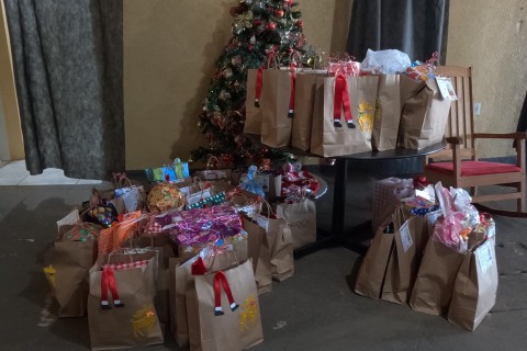 CAMENOR realizou festa natalina para crianças atendidas