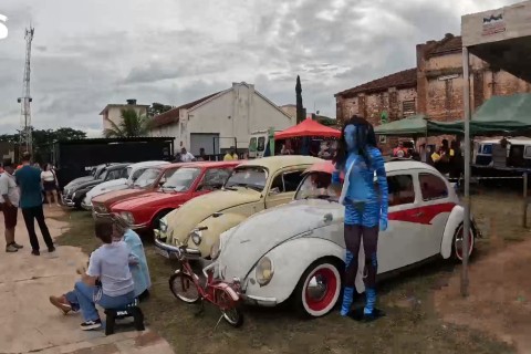 5º Encontro de Carros Antigos agitou Andradina