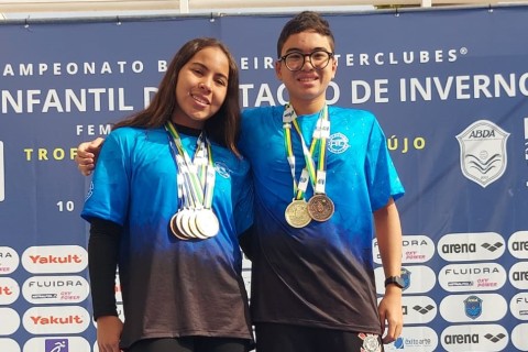 Julia Naomi e Rogério Shirai são os mais novos campeões brasileiros de natação