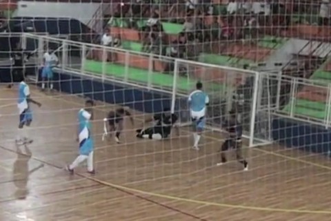 Farmácia Rodoviária ATC GRUB vence duelo épico e vai a semi do Futsal de Férias