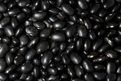 Preços do feijão disparam em janeiro por oferta ajustada