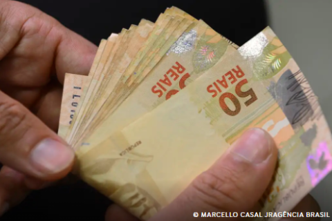 Teto do seguro-desemprego sobe para R$ 2.518,65 após reajuste