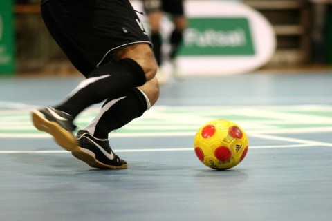 Segundo dia do Futsal de Férias tem vitórias de Zooi Tabacaria e Juventude Vieira Store