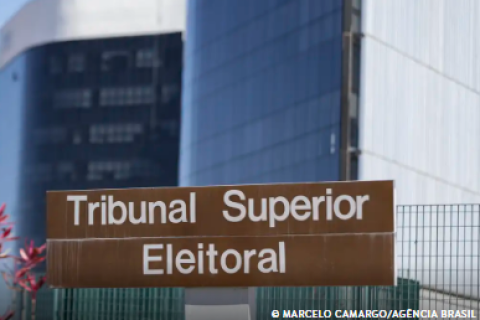 TSE empossa dois ministros indicados por Lula