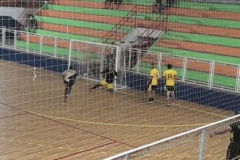 Tanaka brilha e da a classificação a Barbearia do Guilherme LP Vitrini