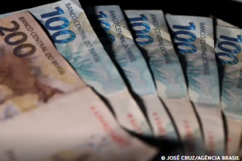 Dívida Pública sobe 0,71% em maio e aproxima-se de R$ 7,7 trilhões