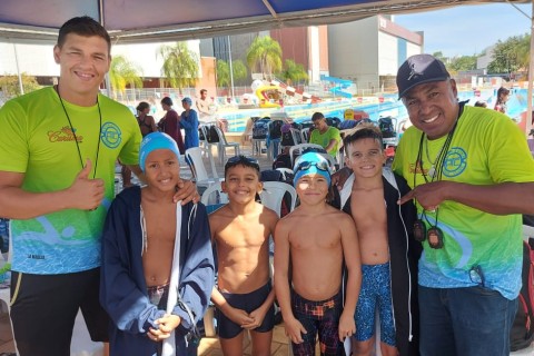 Natação Andradinense conquista 80 medalhas em São José do Rio Preto