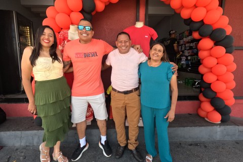 Loja A Favorita inaugura em novo endereço