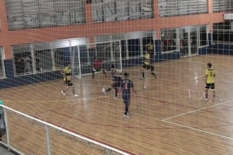 Farmácia Rodoviária ATC GRUB vence com tranquilidade e lidera grupo B do Futsal de Férias